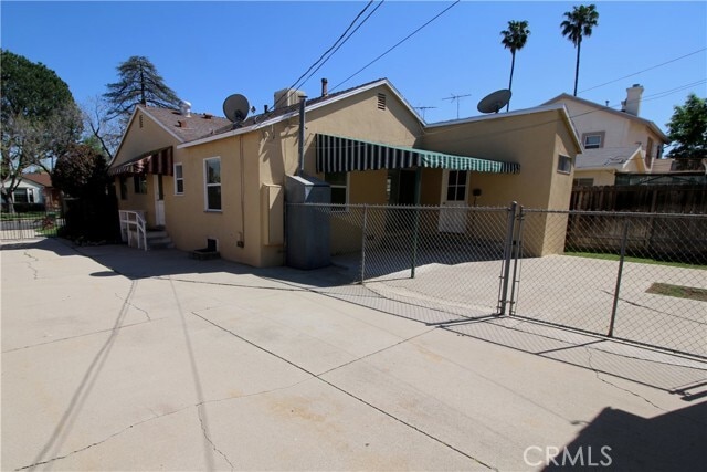Building Photo - 5117 Hesperia Ave