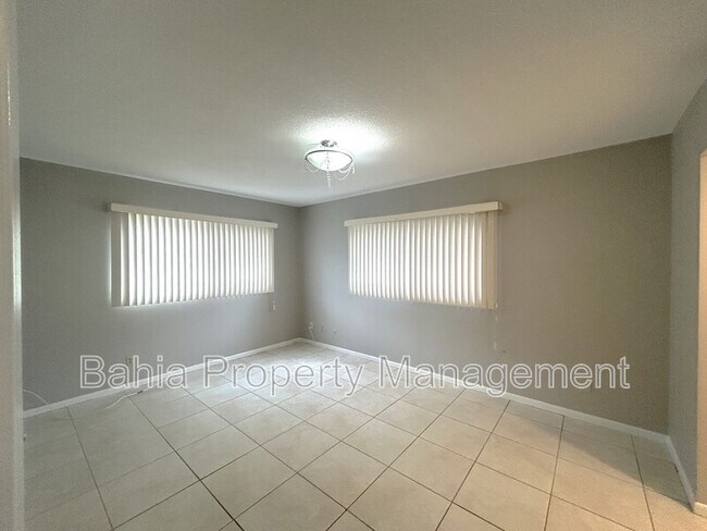 Building Photo - 4611 W Fig St
