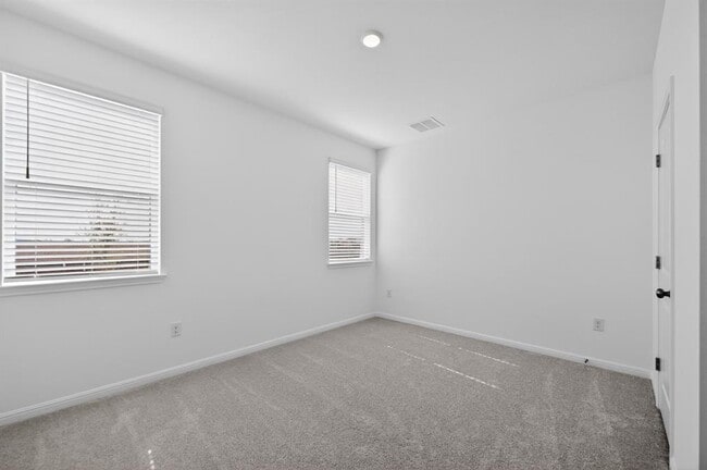 Building Photo - 5804 Swedish Farms Ter