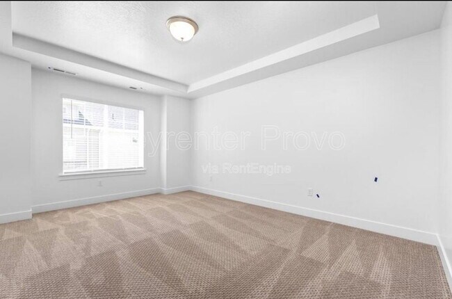 Building Photo - 909 N 1300 E