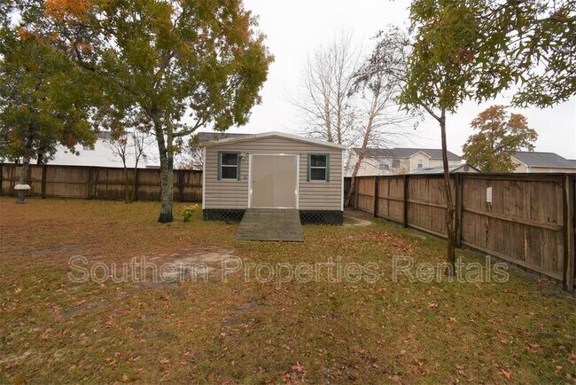 Building Photo - 89 Person Ct