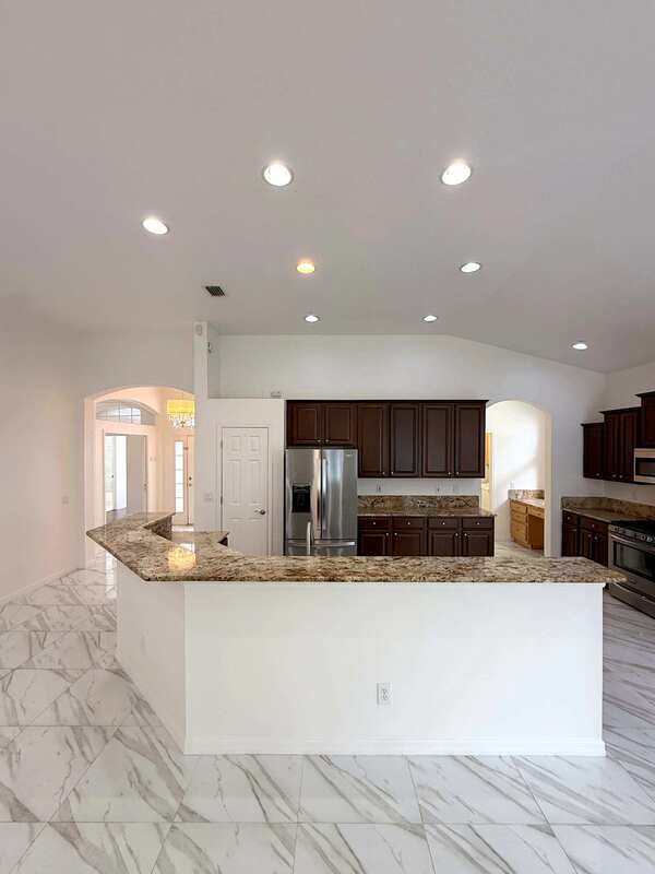 Building Photo - 9512 Greenpointe Dr