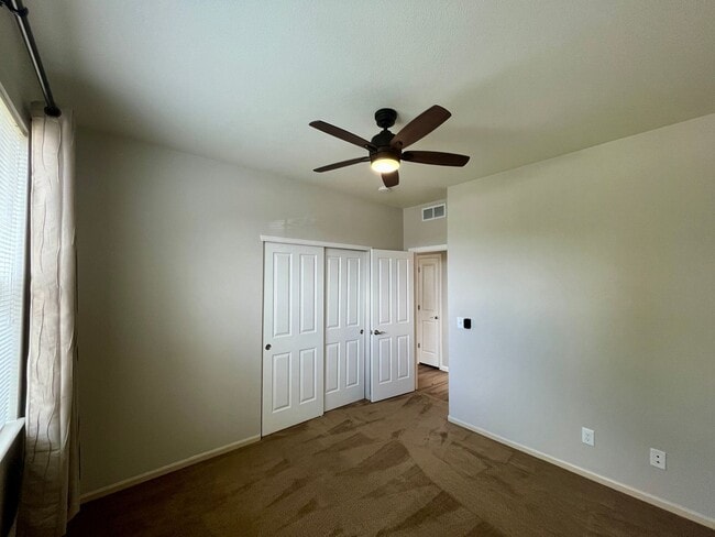 Building Photo - 350 Naples St