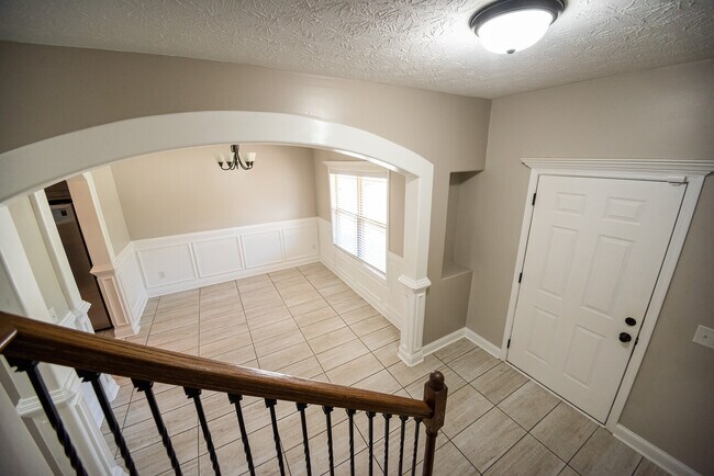 Building Photo - 8217 Lantern Ct