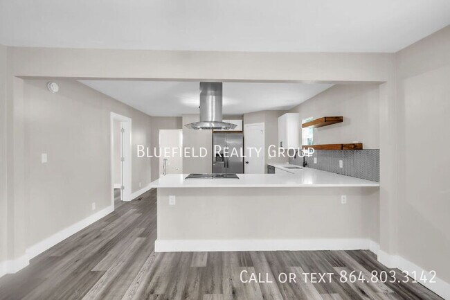 Building Photo - 212 E Bearden St