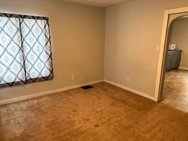 Building Photo - 742 Pony Farm Road