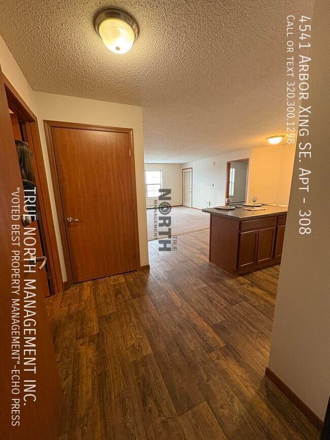 Building Photo - 4541 Arbor Xing SE