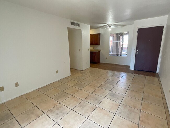 Building Photo - Casa Club Rental