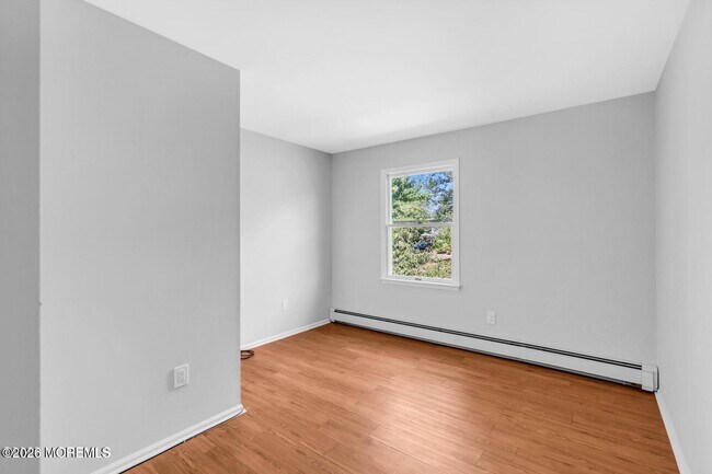 Building Photo - 830 Brookside Dr