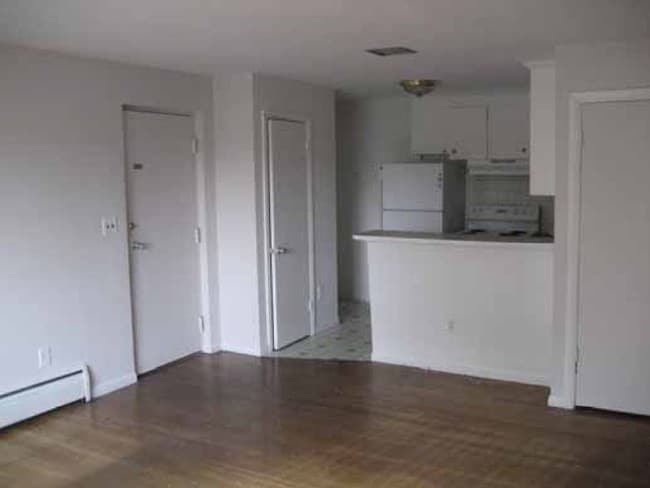 Living Room - 90-90A 2nd St