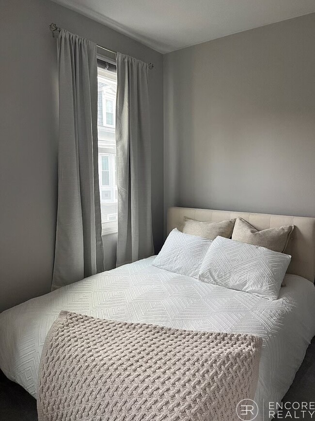 Building Photo - 142 High St