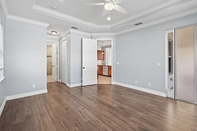 Building Photo - 1411 SW Hackensack Ave