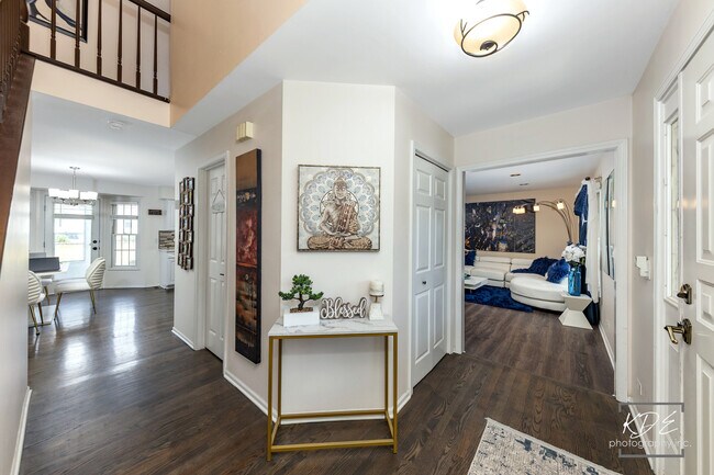 Building Photo - 3730 Baybrook Dr
