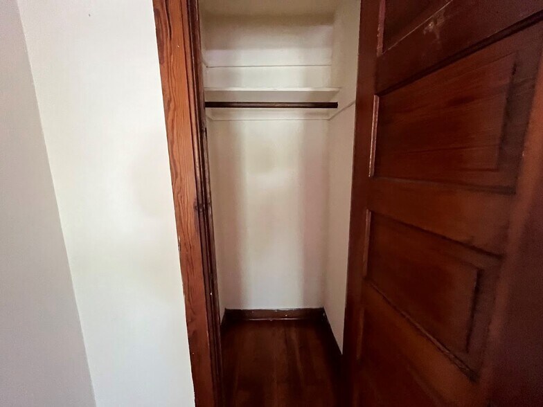 Building Photo - 1119 Emerald St