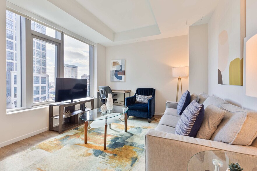 Primary Photo - 131 Seaport Blvd