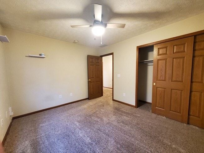 Building Photo - 3-bedroom 2 Bath