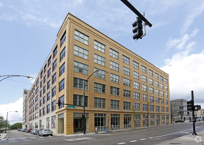 Building Photo - The Letterman Chicago - West Loop Apartments