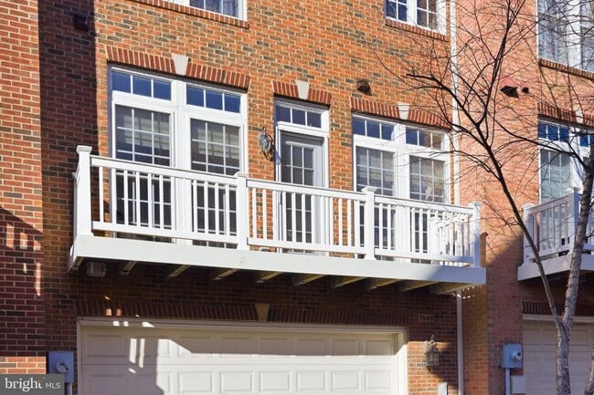 Building Photo - 7996 Reserve Way