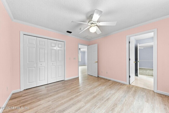 Building Photo - 38 Tallwood Rd