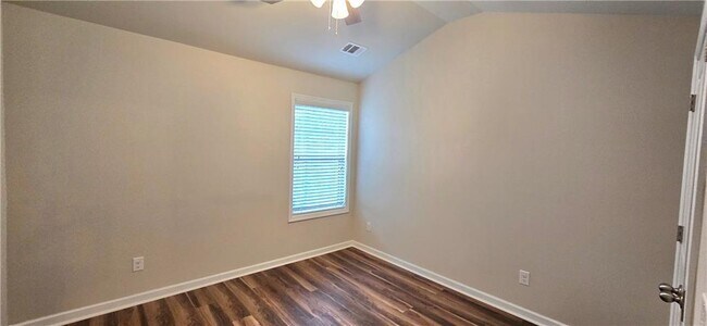 Building Photo - 631 Justins Pl Ln