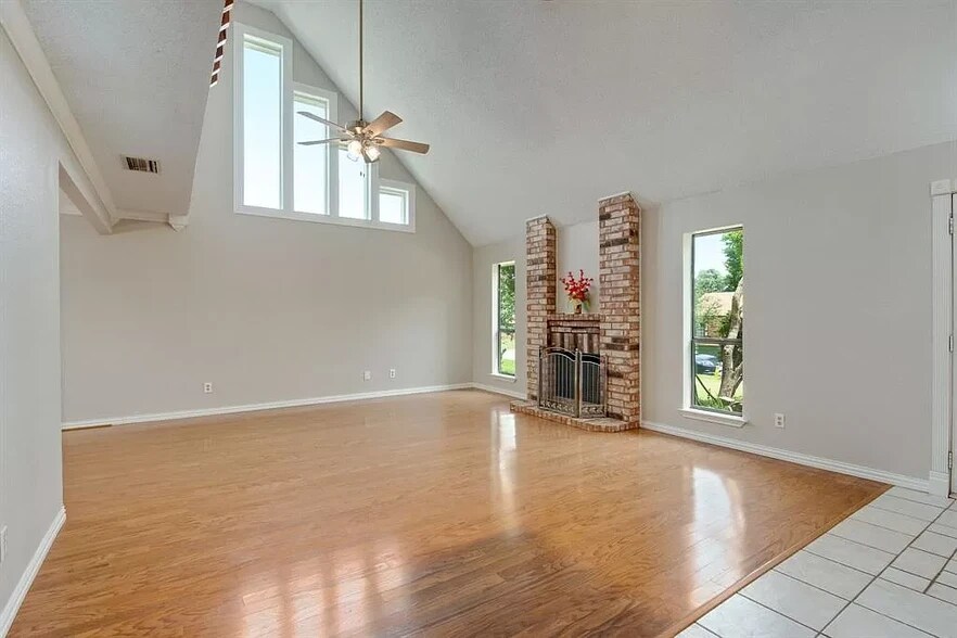 Building Photo - 4052 Pepperwood Dr
