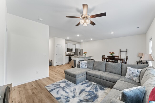 Building Photo - 991 Archers Trail N