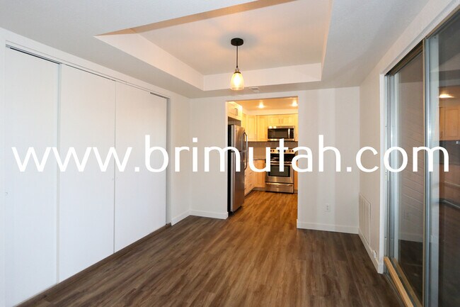 Building Photo - 3685 E 3820 S