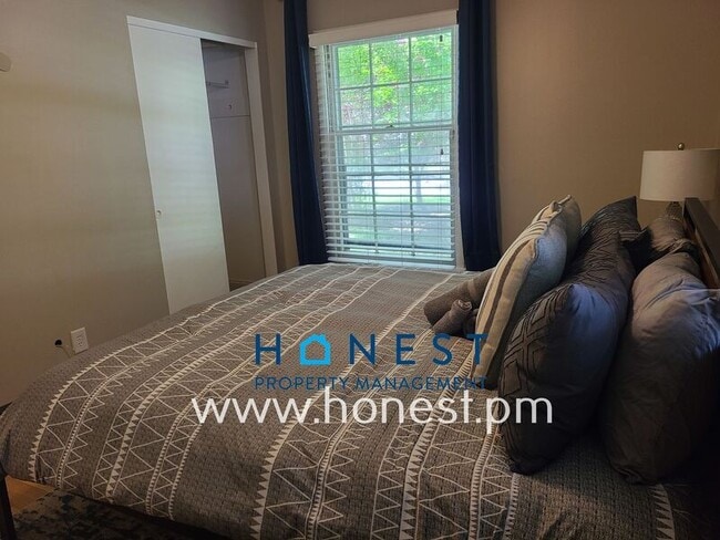 Building Photo - 1222 Rama Rd