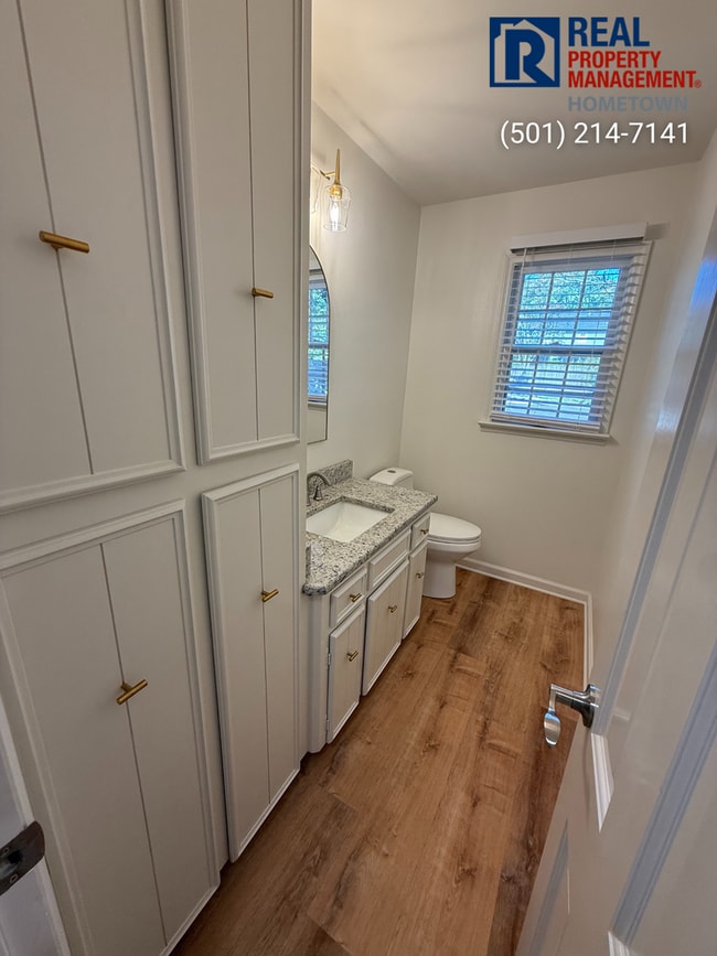 Building Photo - 130 Valley Club Cir