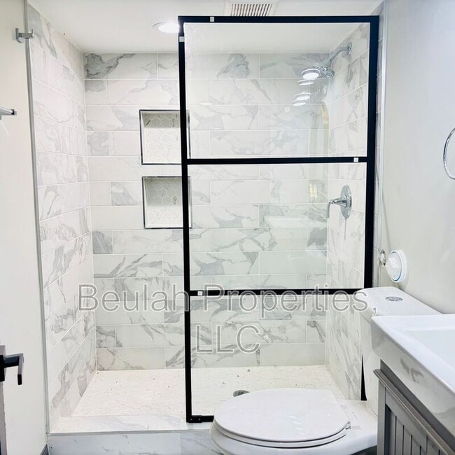 Building Photo - 1836-1838 S 10th st