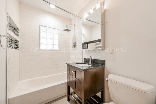 Building Photo - 2610 S Gaylord St