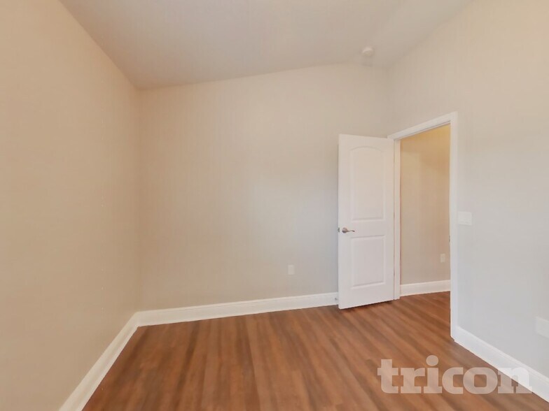 Building Photo - 14412 Barley Field Dr