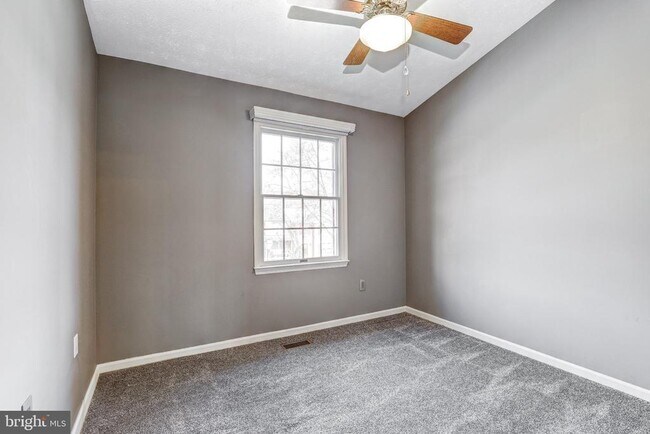Building Photo - 2733 Quarry Heights Way