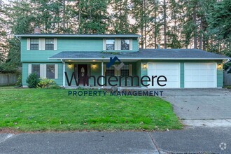 Building Photo - Two-Story Home in Highlands West