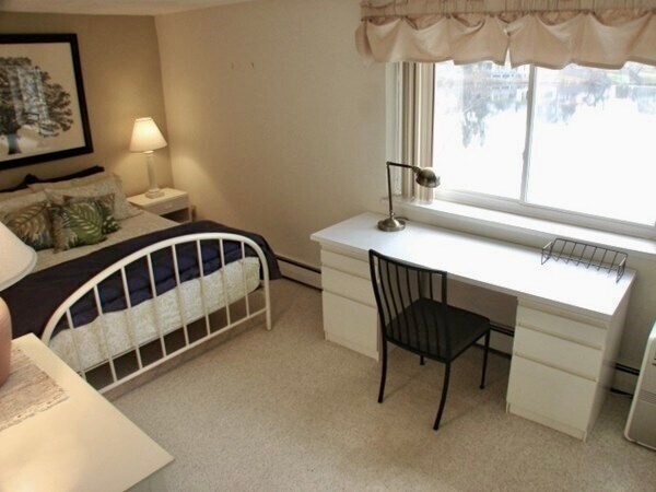 Building Photo - 18 Hamilton Rd