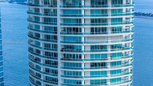 Building Photo - 2127 Brickell Ave
