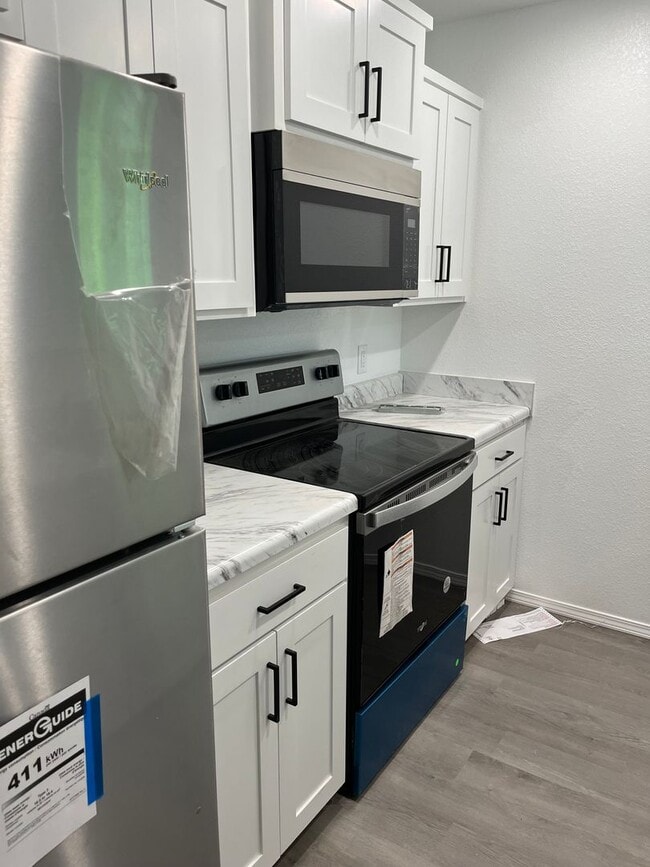 Building Photo - COX-POPLAR ST