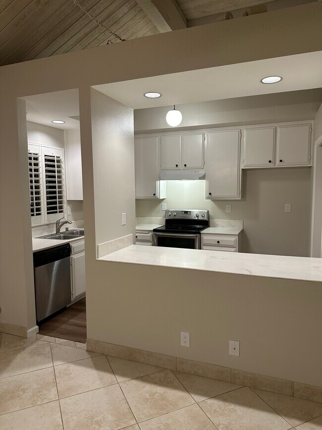 Building Photo - 70100 Mirage Cove Dr