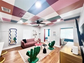 Building Photo - 324 NW 52nd St