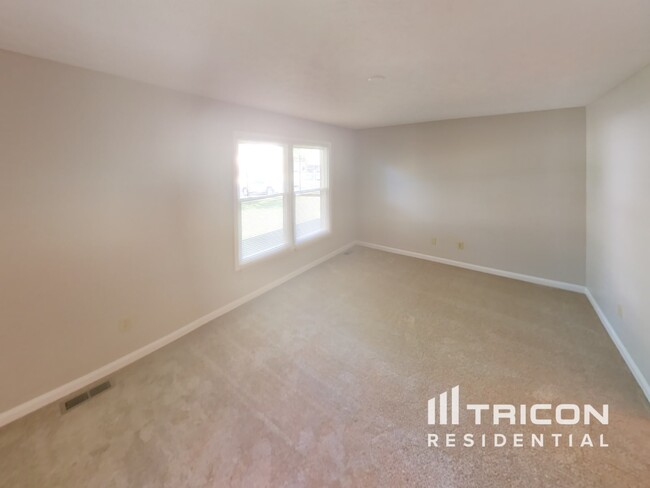 Building Photo - 3149 Sextant Dr