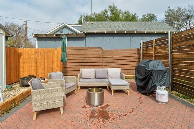 Building Photo - 4610 Avenue B