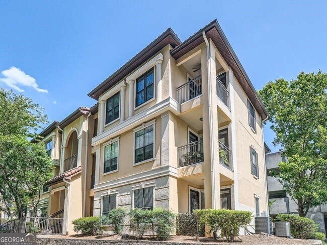 Building Photo - 3777 Peachtree Rd NE