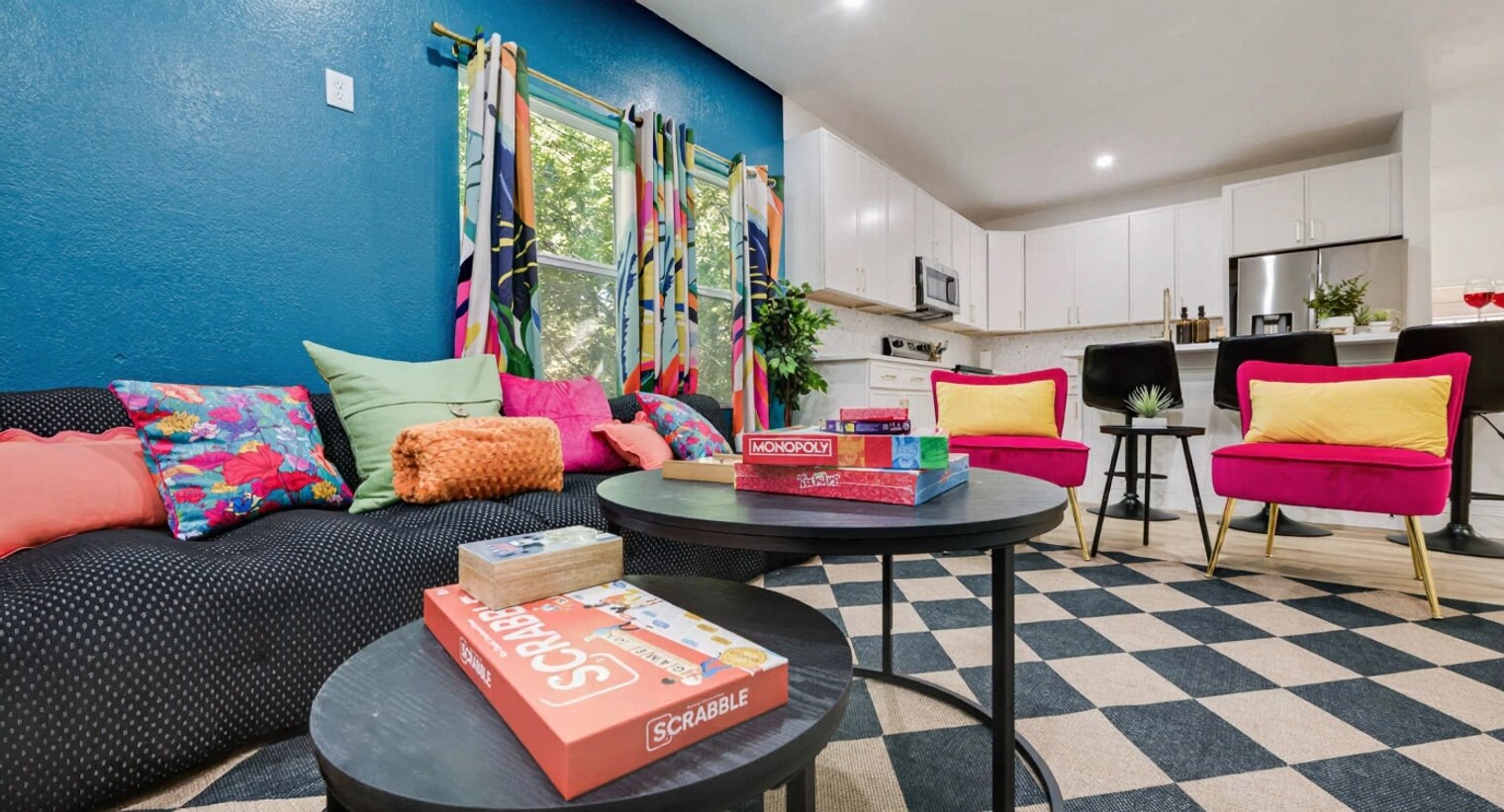 Building Photo - 5624 Eastside Ave