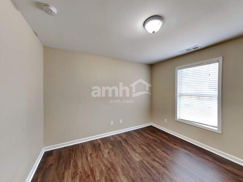 Building Photo - 15 Jeremiah Way