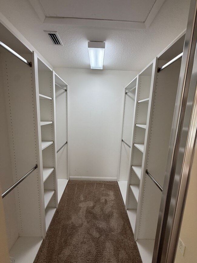 Building Photo - Elegant 2 Bedroom 2 Bath Villa Villagewalk in Palmer Ranch