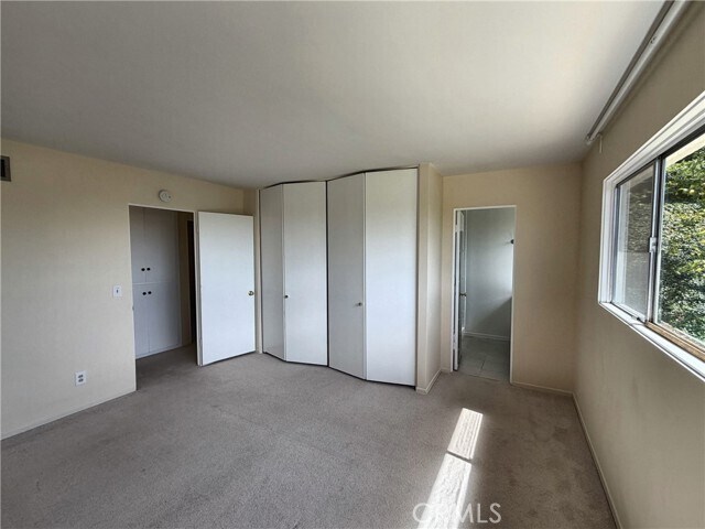 Building Photo - 28845 Briarhurst Dr