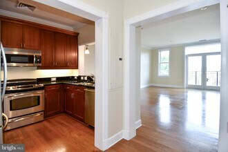 Building Photo - 401 13th St NE