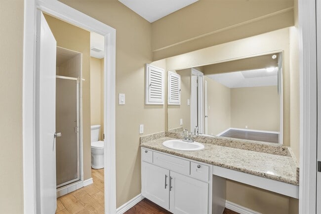 Building Photo - 4122 Regency Dr