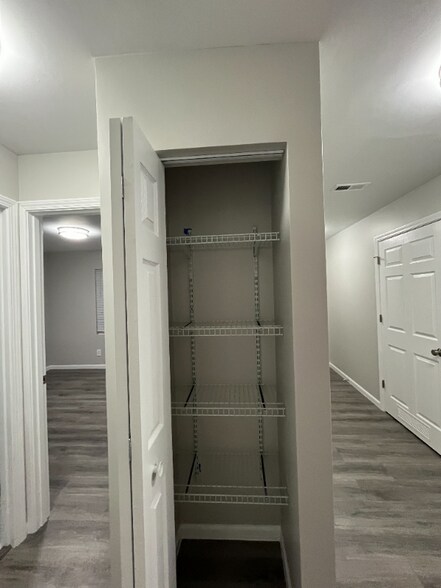 Building Photo - 2921 Brown St