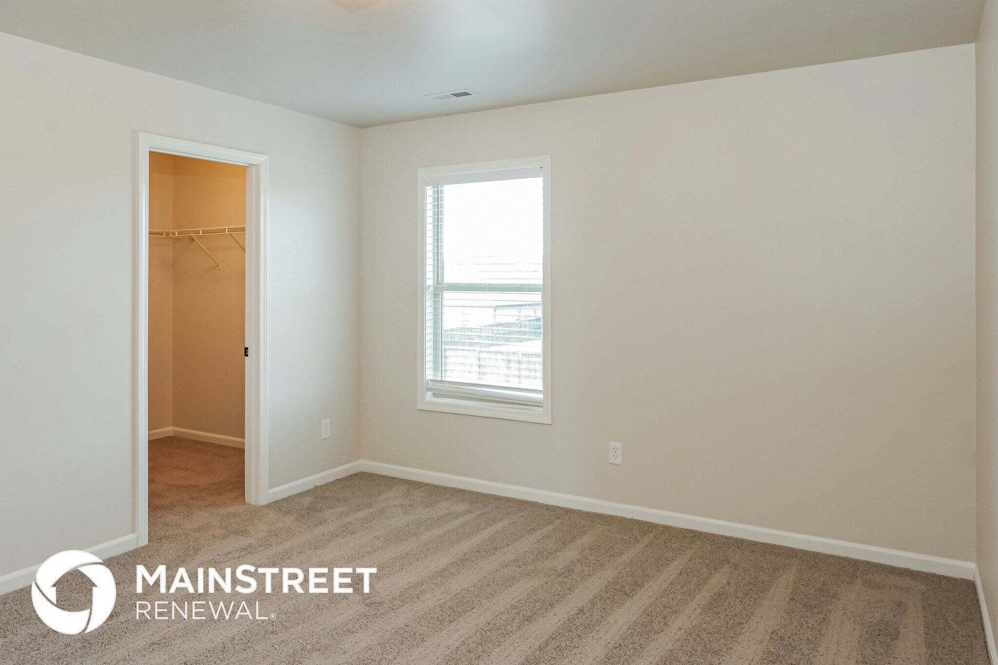 Building Photo - 213 Iron Cir